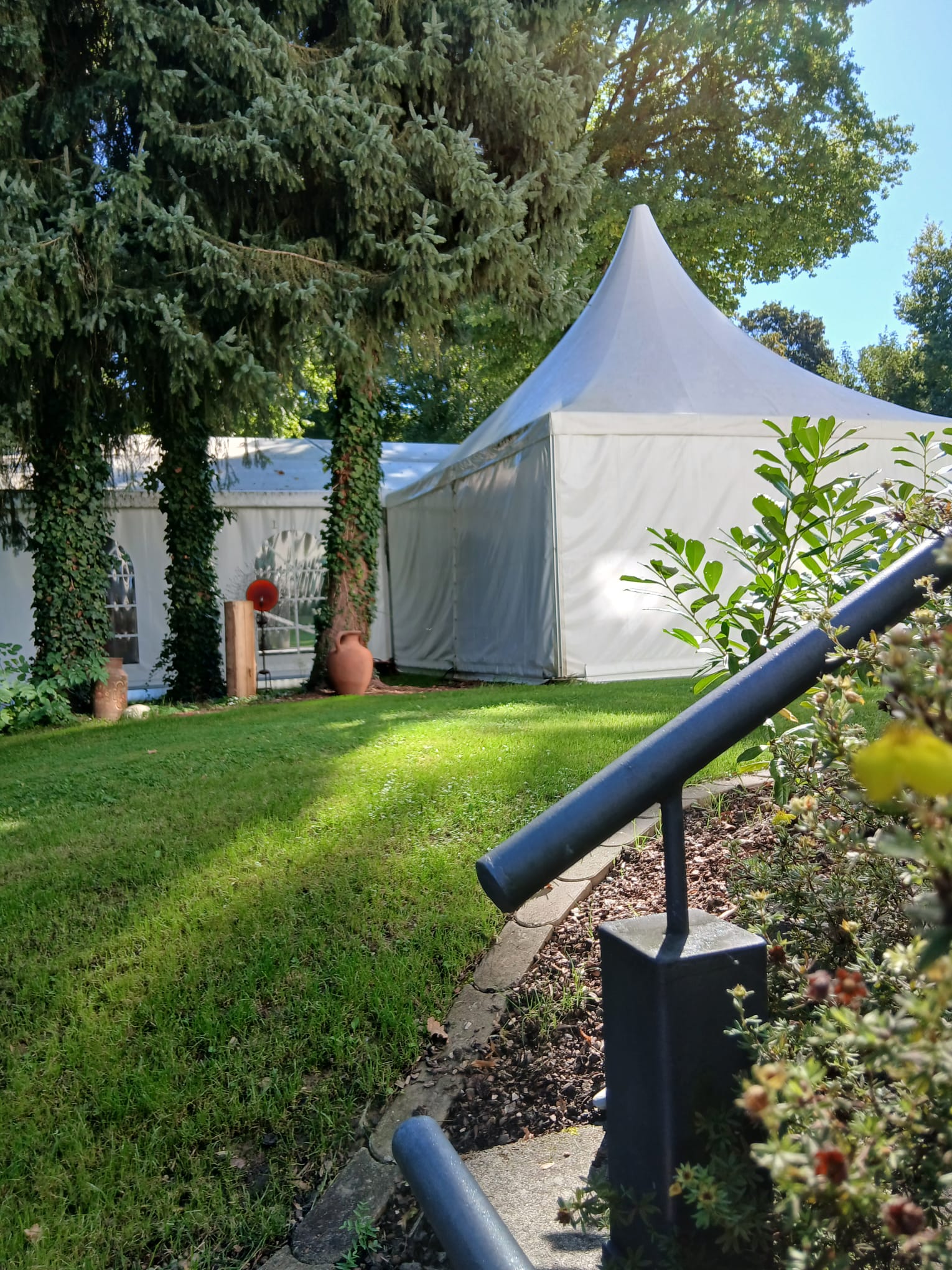 Hotel am Schloss, Aussenansicht Zelt 